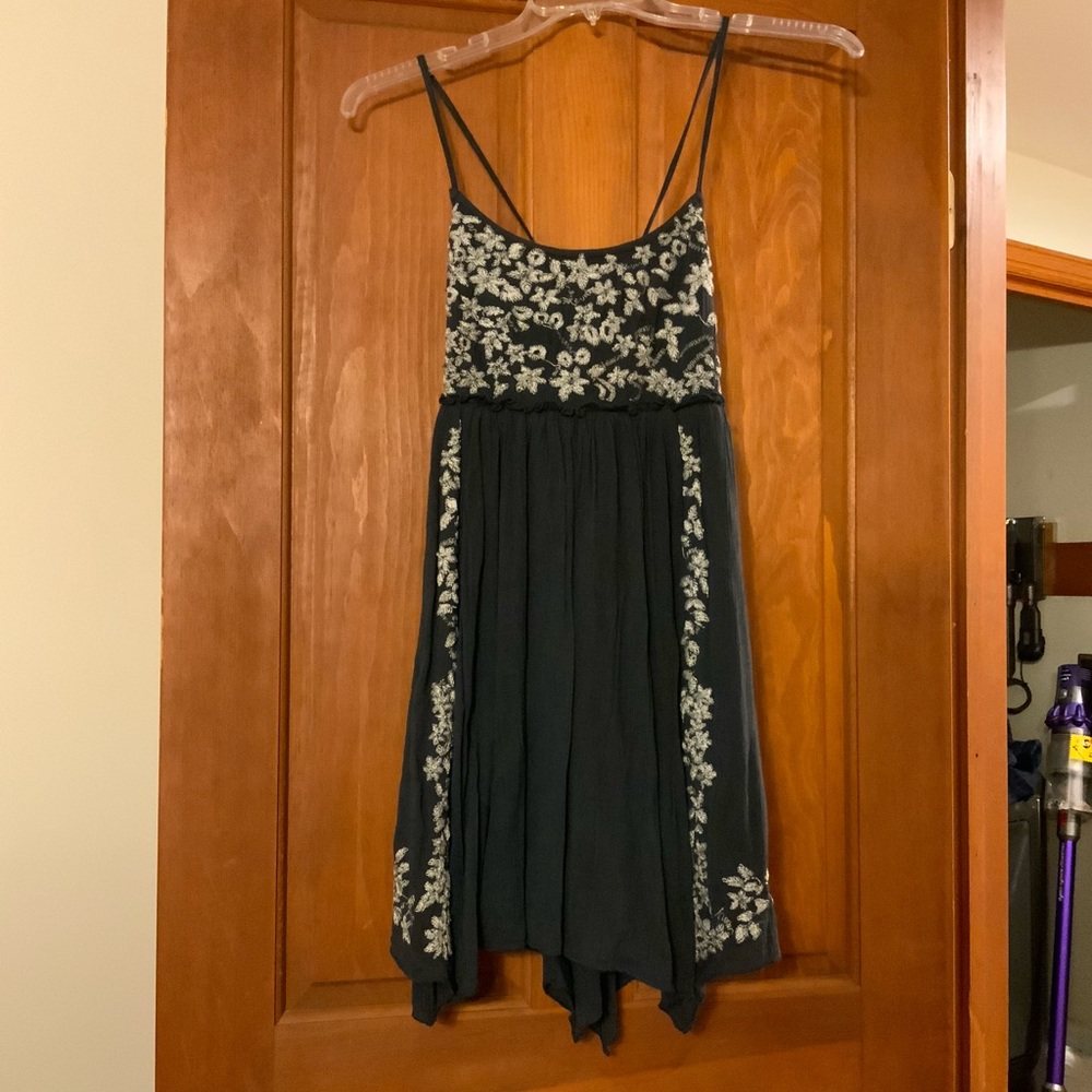 Really cute, American Eagle Sundress!